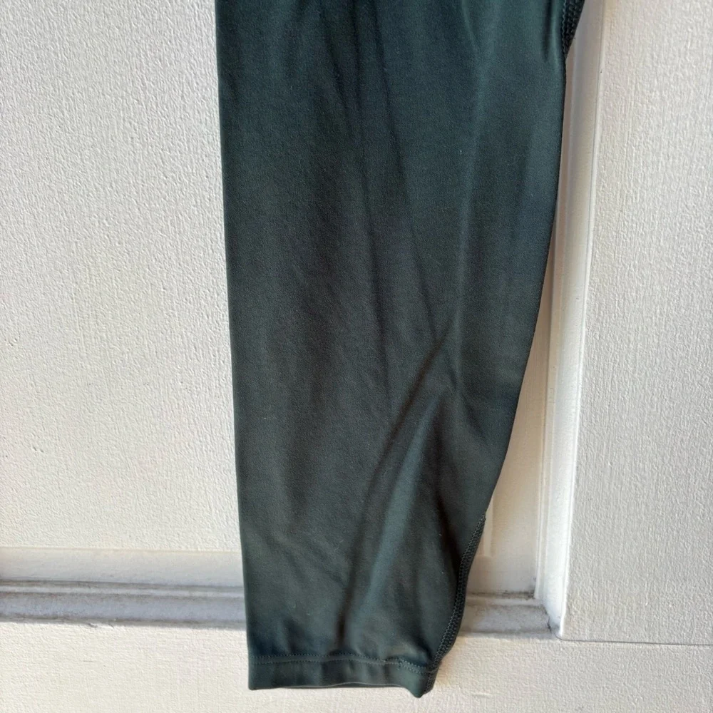All in Motion Ultra High Rise 7/8 Leggings in Dark Green target xs